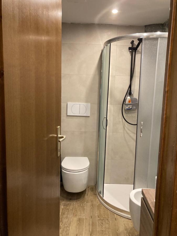 Marisole Apt Lago Rotondo Apartment Mezzana  Ngoại thất bức ảnh