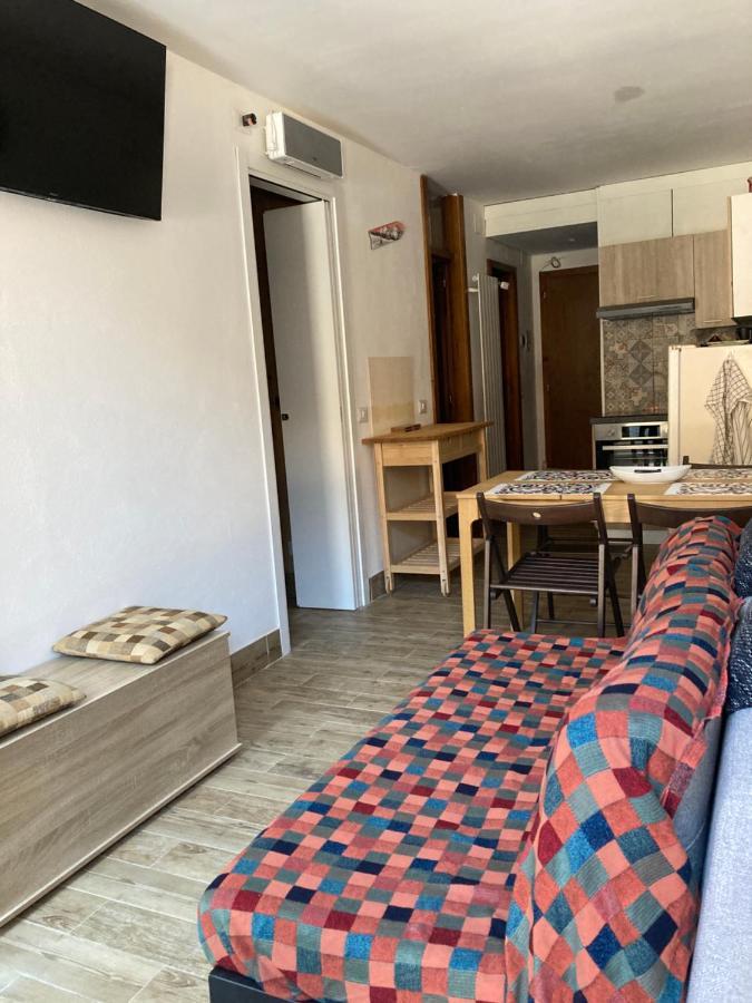 Marisole Apt Lago Rotondo Apartment Mezzana  Ngoại thất bức ảnh